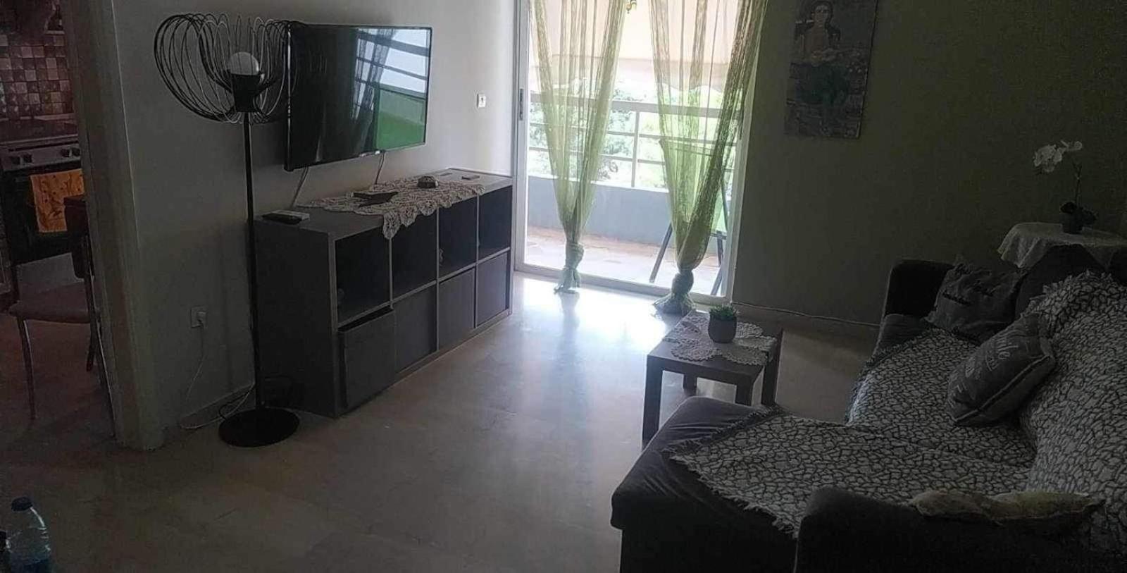 Comfortable Beachfront Apartment Loutraki  Exterior photo